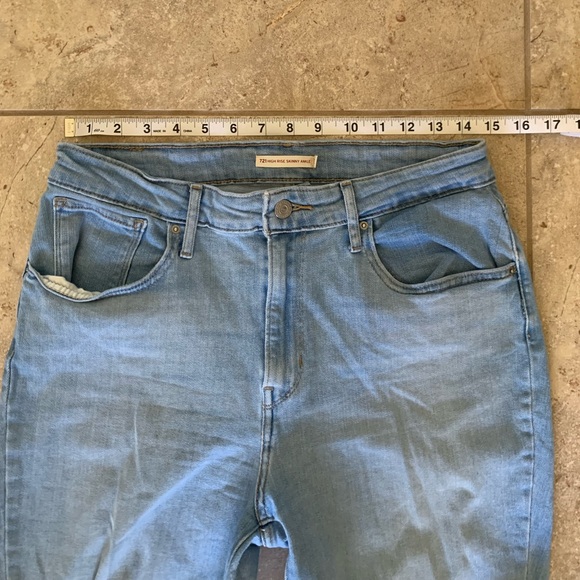 Levi's Women's 721 High Rise Distressed Skinny Ankle Jeans Azure Falls - Size 32 - Picture 11 of 16